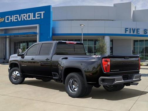 2025 Chevrolet Silverado 3500 LT