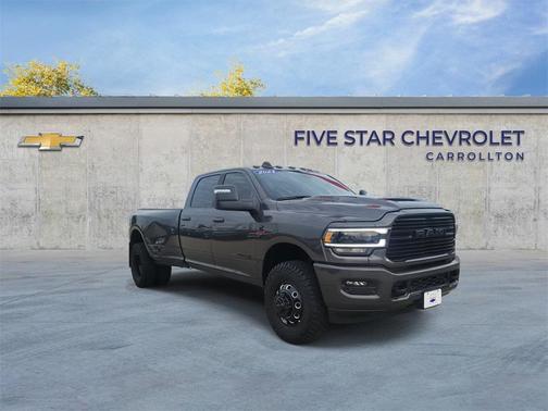 2024 RAM 3500 Laramie Crew Cab 4x4 8' Box