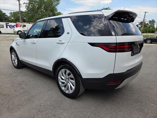 2024 Land Rover Discovery P300 S