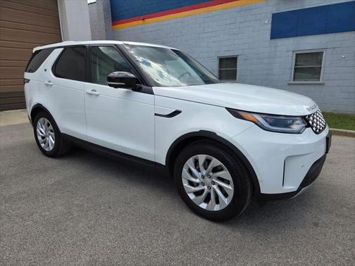 2024 Land Rover Discovery P300 S