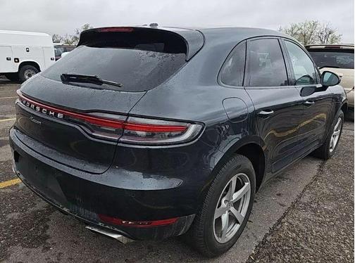 2019 Porsche Macan Sport Utility 4D