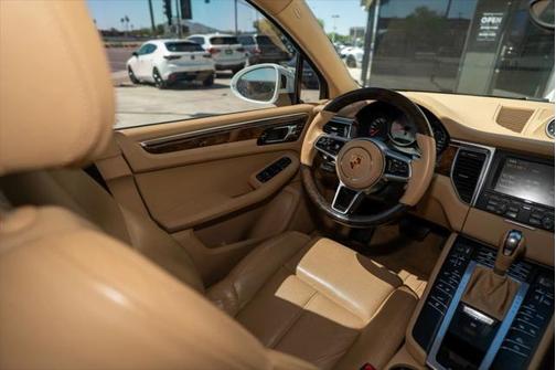 2015 Porsche Macan S