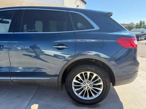 2017 Lincoln MKX Select