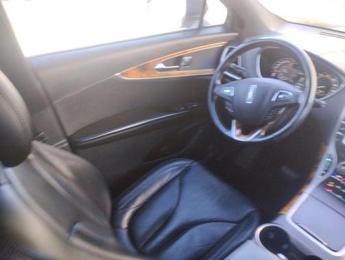 2017 Lincoln MKX Select