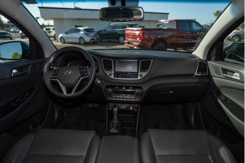 2017 Hyundai TUCSON SE Plus
