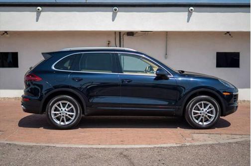 2017 Porsche Cayenne Platinum Edition