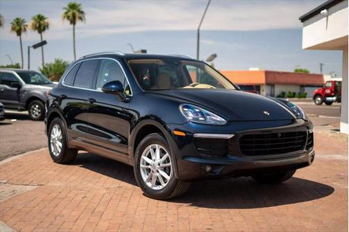 2017 Porsche Cayenne Platinum Edition