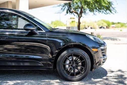 2017 Porsche Macan Base