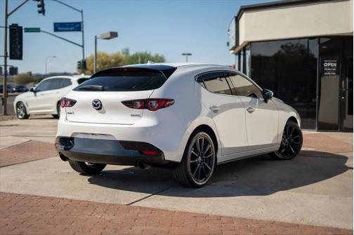2022 Mazda Mazda3 FWD w/Premium Package