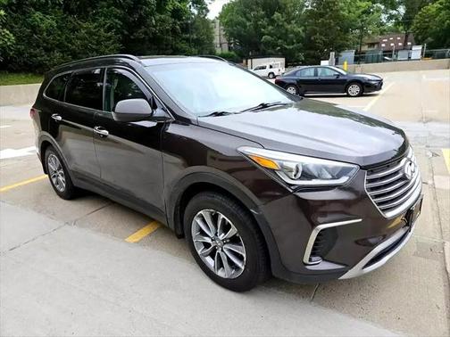 2018 Hyundai SANTA FE SE