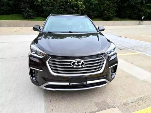 2018 Hyundai SANTA FE SE