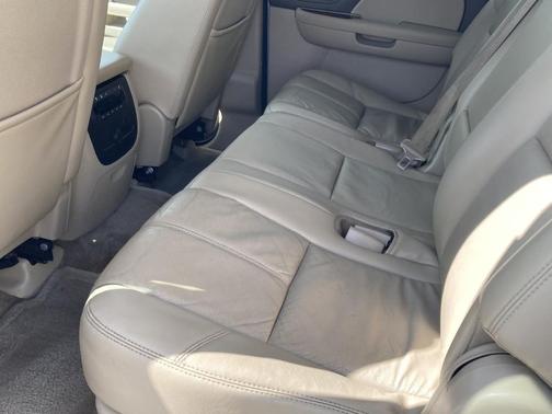 2010 GMC Yukon XL 1500 SLT