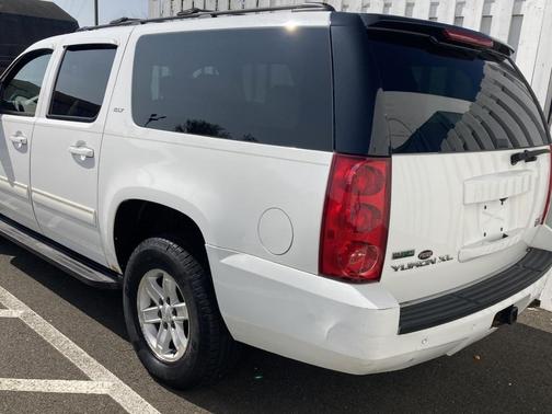 2010 GMC Yukon XL 1500 SLT