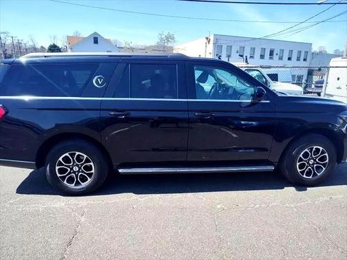2022 Ford Expedition Max XLT