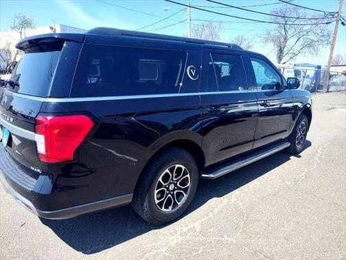 2022 Ford Expedition Max XLT