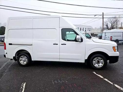 2018 Nissan NV Cargo NV2500 HD SV V8