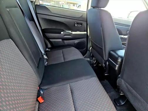2019 Mitsubishi Outlander Sport SE