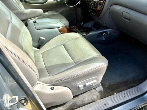 2002 Toyota Sequoia SR5