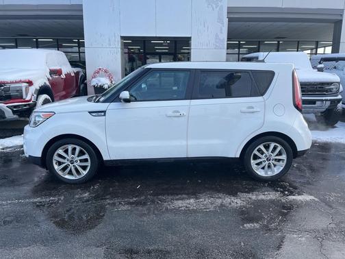 2017 Kia Soul +