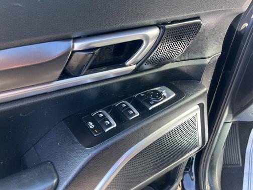 Ebony Black 2024 Kia Telluride LX