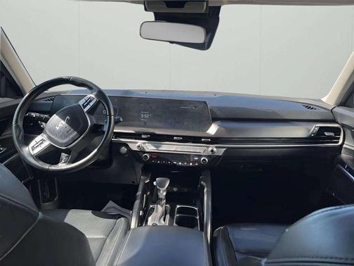 Ebony Black 2024 Kia Telluride LX