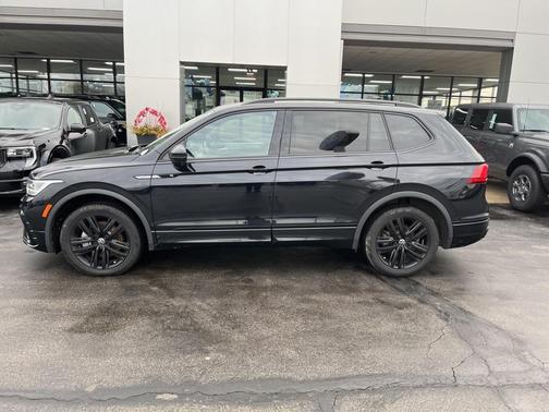 2022 Volkswagen Tiguan 2.0T SE R-Line Black