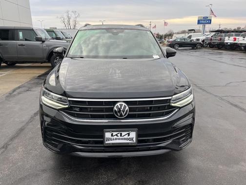2022 Volkswagen Tiguan 2.0T SE R-Line Black