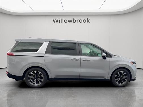 2022 Kia Carnival EX