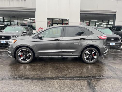 2019 Ford Edge ST