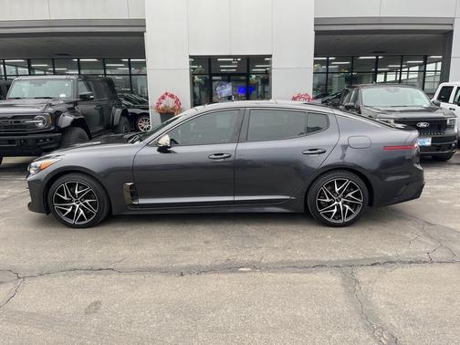 2023 Kia Stinger GT-Line