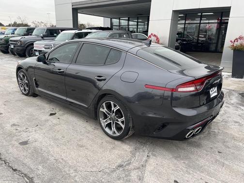 2023 Kia Stinger GT-Line
