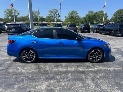 2t Blu Blk Roof 2025 Nissan Sentra SR