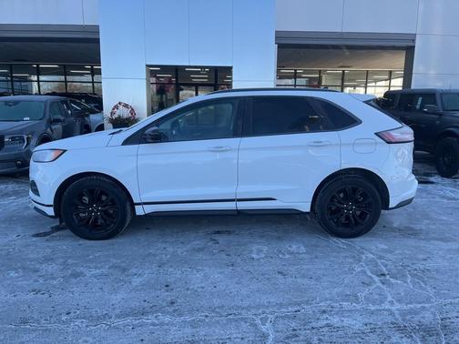 2023 Ford Edge SE