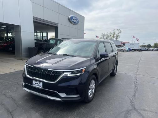 2022 Kia Carnival LXS