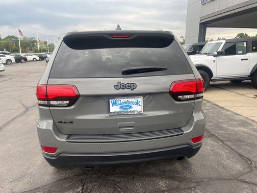 Sting Gray Clearcoat 2020 Jeep Grand Cherokee Upland