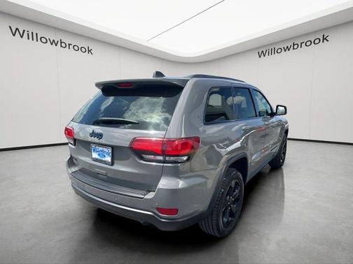 Sting Gray Clearcoat 2020 Jeep Grand Cherokee Upland