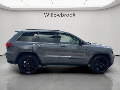 Sting Gray Clearcoat 2020 Jeep Grand Cherokee Upland