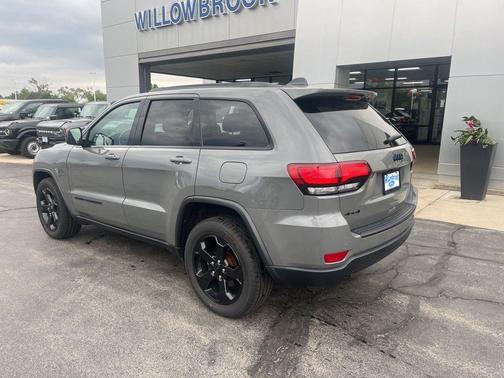 Sting Gray Clearcoat 2020 Jeep Grand Cherokee Upland
