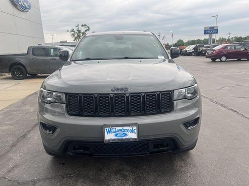 Sting Gray Clearcoat 2020 Jeep Grand Cherokee Upland
