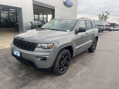 Sting Gray Clearcoat 2020 Jeep Grand Cherokee Upland