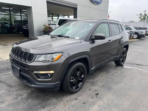 Granite Crystal Clearcoat Metallic 2019 Jeep Compass Altitude