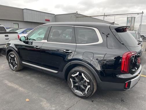 2023 Kia Telluride S