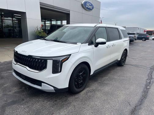 Snow White Pearl 2025 Kia Carnival LXS