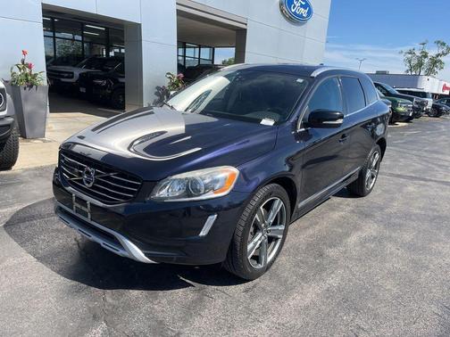 Magic Blue Metallic 2017 Volvo XC60 T6 Dynamic