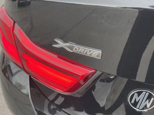 Black Sapphire Metallic 2019 BMW 440 i xDrive