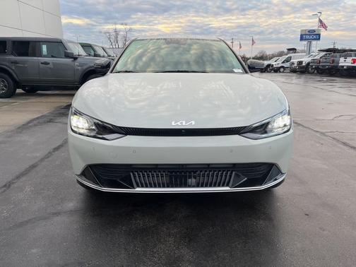 2023 Kia EV6 Wind