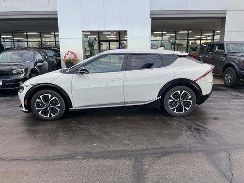 2023 Kia EV6 Wind