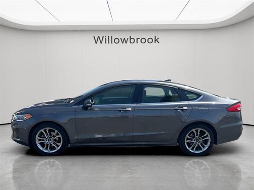 2020 Ford Fusion SEL