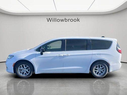 2024 Chrysler Pacifica Touring-L