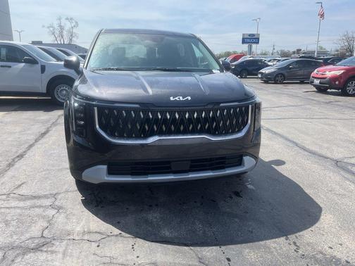 Aurora Black Pearl 2025 Kia Carnival LXS